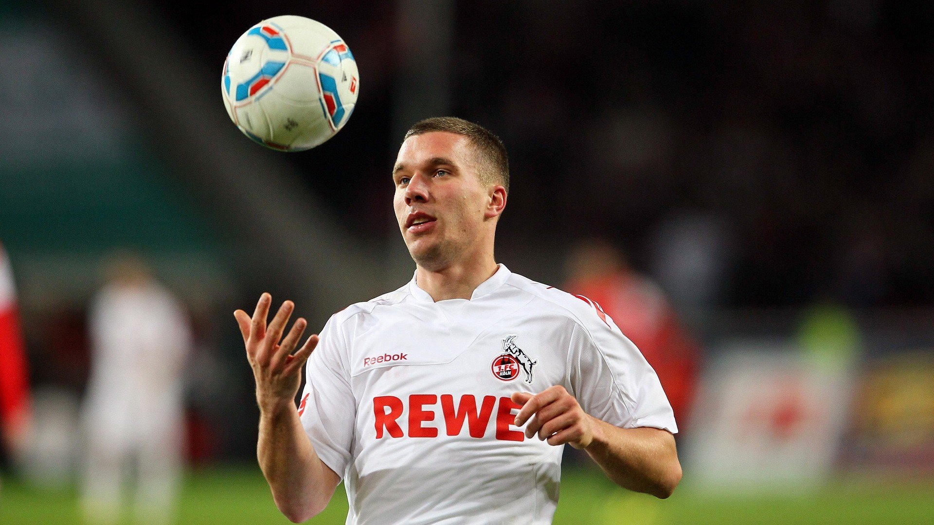 开云体育移动版-帕特里克·马霍姆斯荣膺超级碗MVP，帕特里克马勃